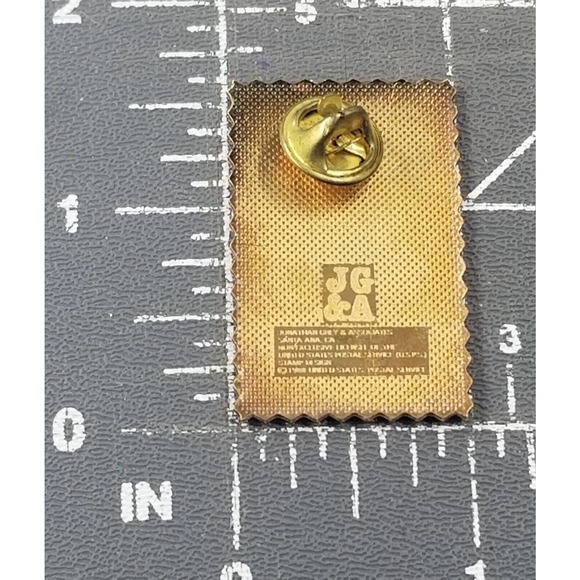 1988 New York July 26 1788 NY 200th Anniversary USPS 25 Cent USA Stamp Pin VTG - Picture 3 of 4